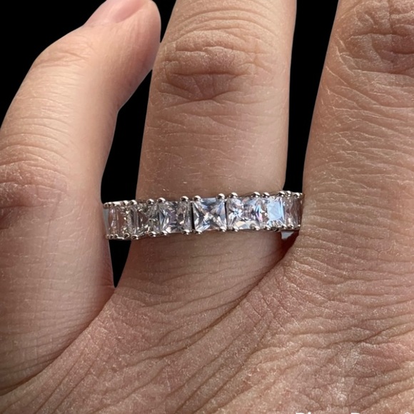 PRINCESS CUT ETERNITY BAND - Picture 3 of 5